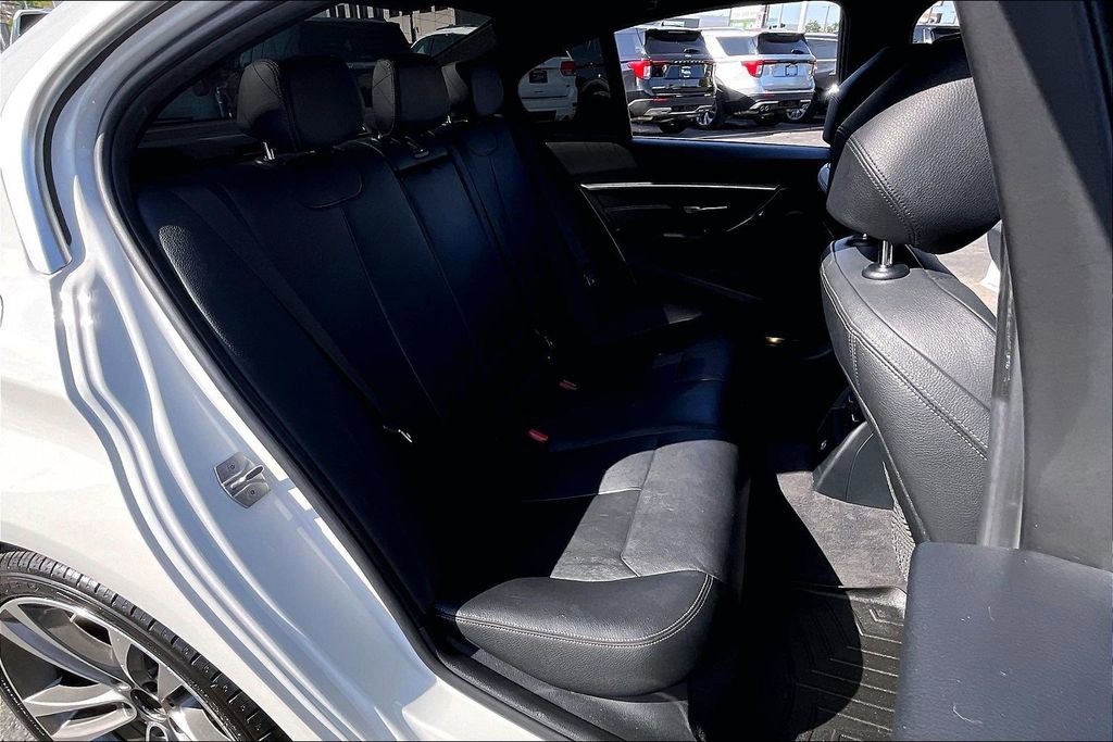 Used 2018 BMW 330i Sedan RWD image 26