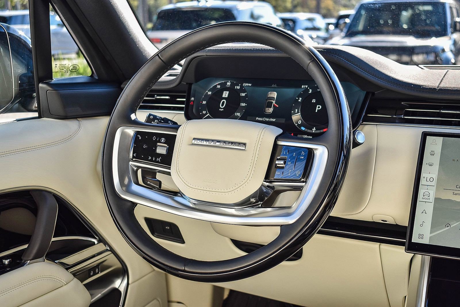 Used 2025 Land Rover Range Rover SE image 15