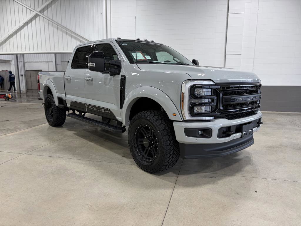 New 2026 Ford F250 Lariat w/ Black Appearance Package image 4
