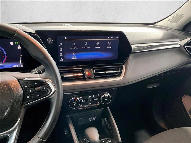 Used 2024 Chevrolet TrailBlazer LT w/ Convenience Package FWD image 8