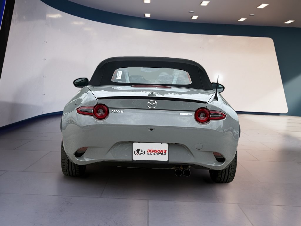 New 2026 MAZDA MX-5 Miata Club w/ Interior Package RWD image 4