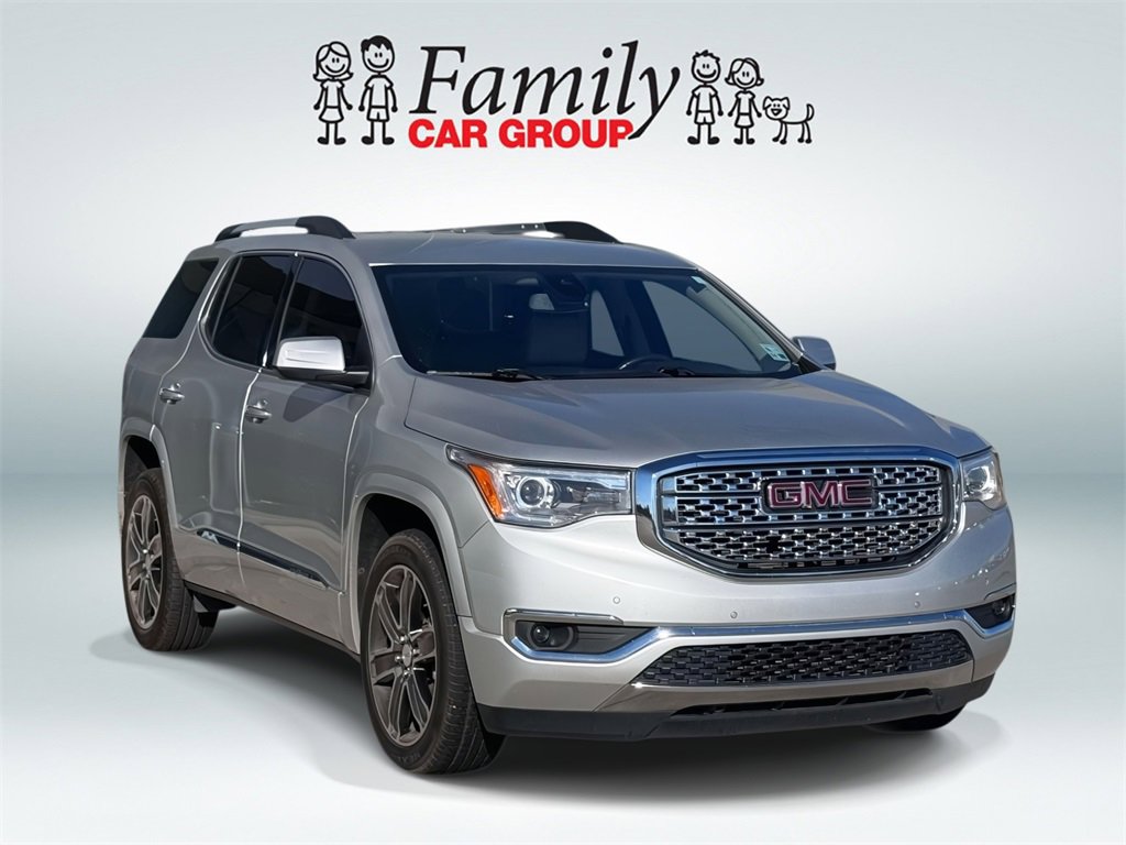 Used 2019 GMC Acadia Denali image 2