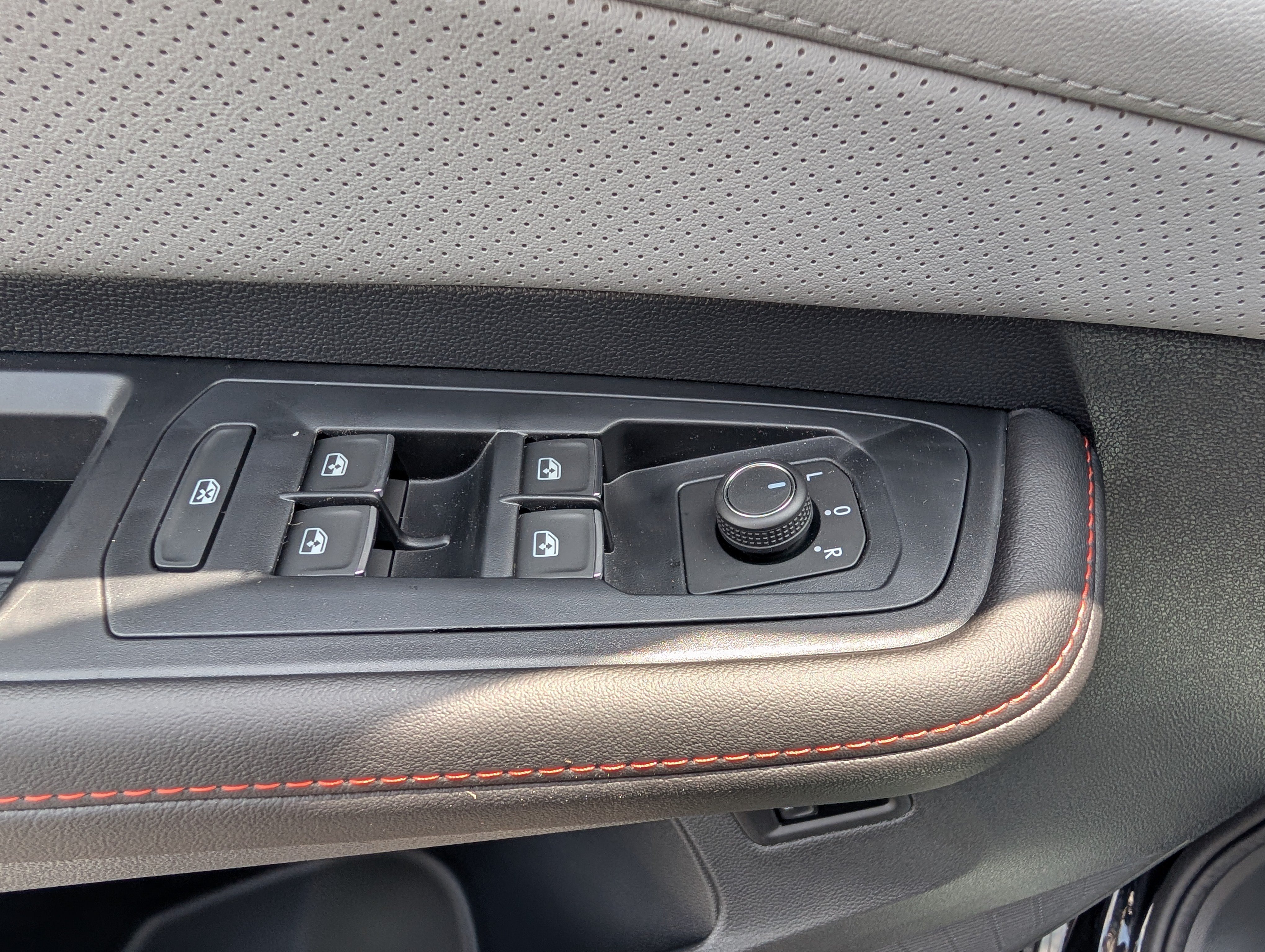 New 2026 Volkswagen Atlas Peak Edition AWD/4WD image 19