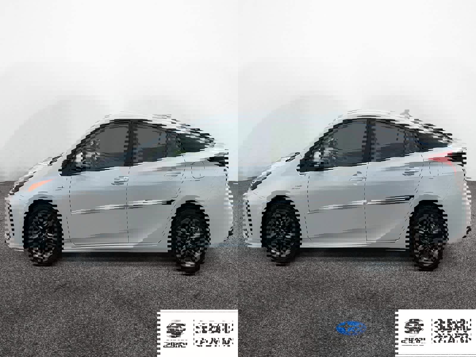 Used 2020 Toyota Prius Limited image 2