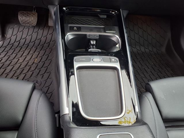 Used 2024 Mercedes-Benz GLB 250 4MATIC image 28