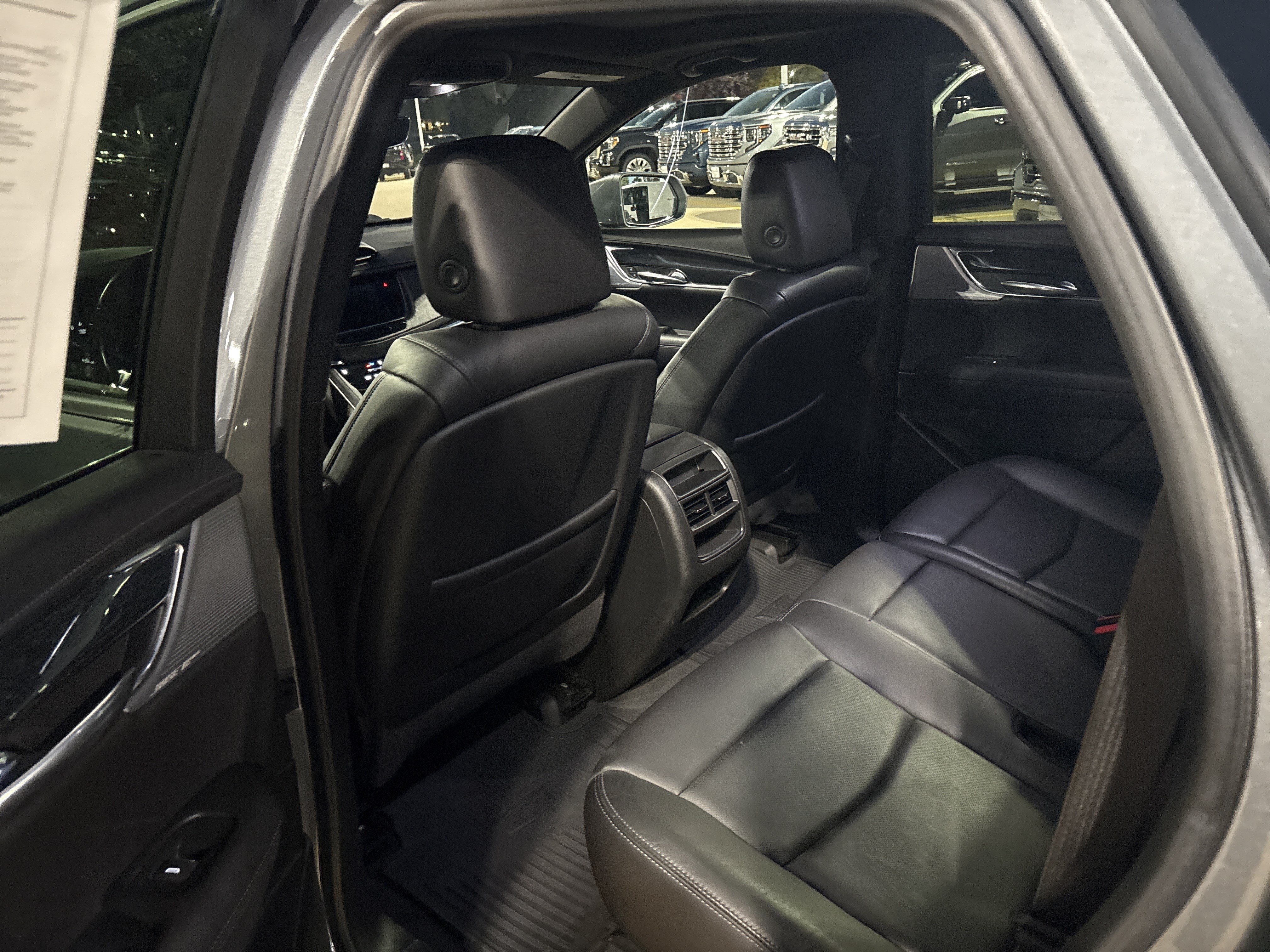 Used 2020 Cadillac XT5 Premium Luxury AWD/4WD image 12