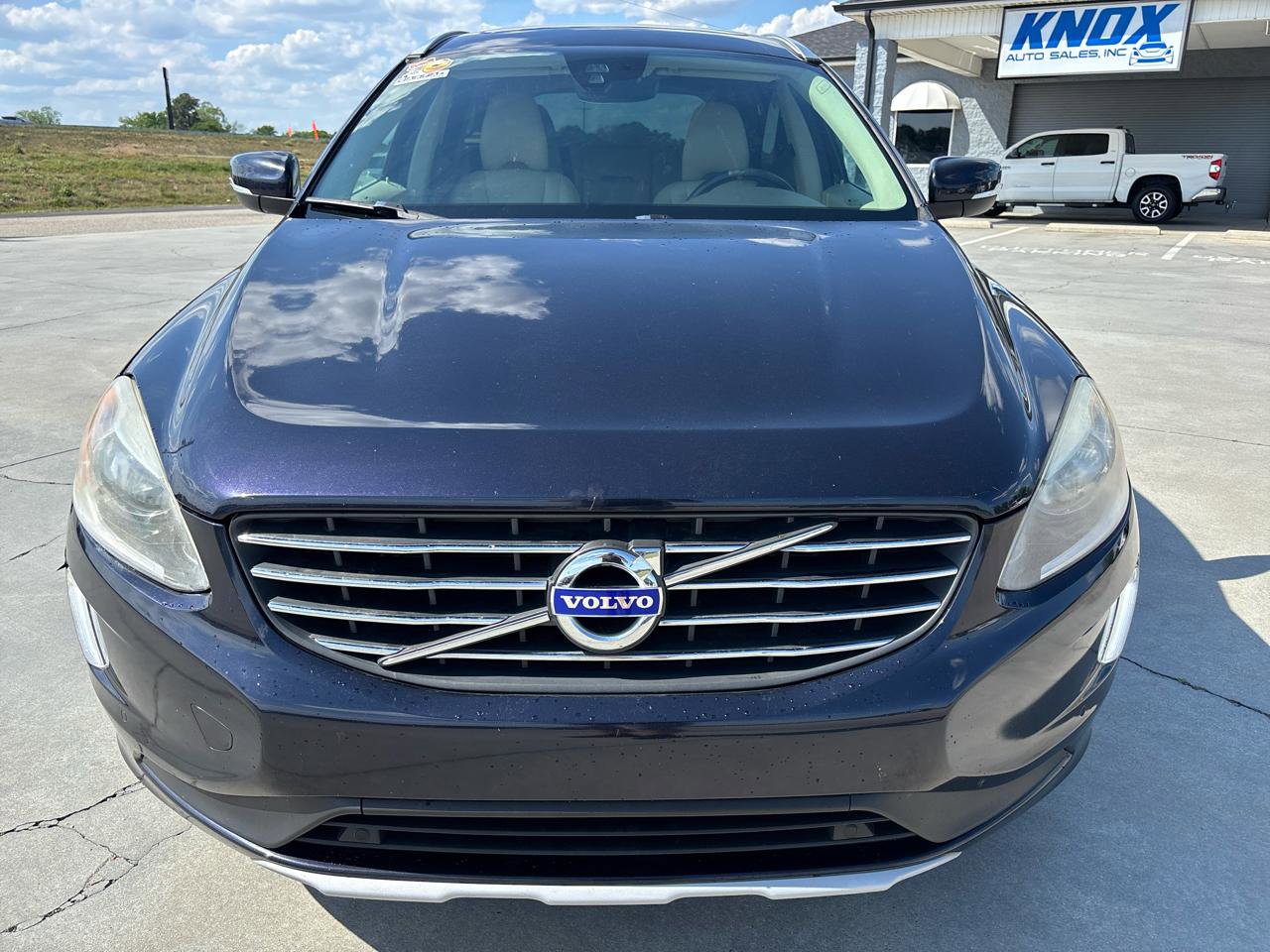 Used 2016 Volvo XC60 T5 Premier w/ Proximity Package image 9