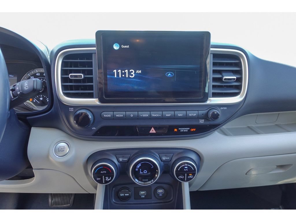 Used 2021 Hyundai Venue FWD image 19