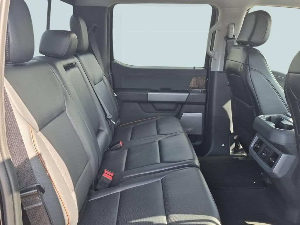 New 2026 Ford F250 Lariat w/ Black Appearance Package AWD/4WD image 30