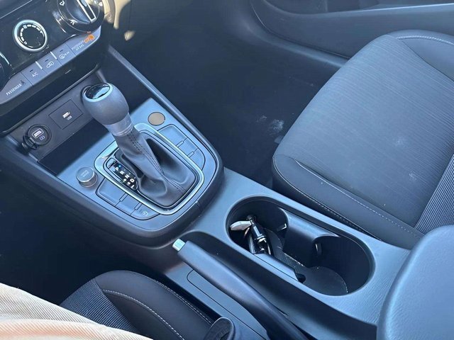 Used 2023 Hyundai Kona SEL w/ Cargo Package image 9