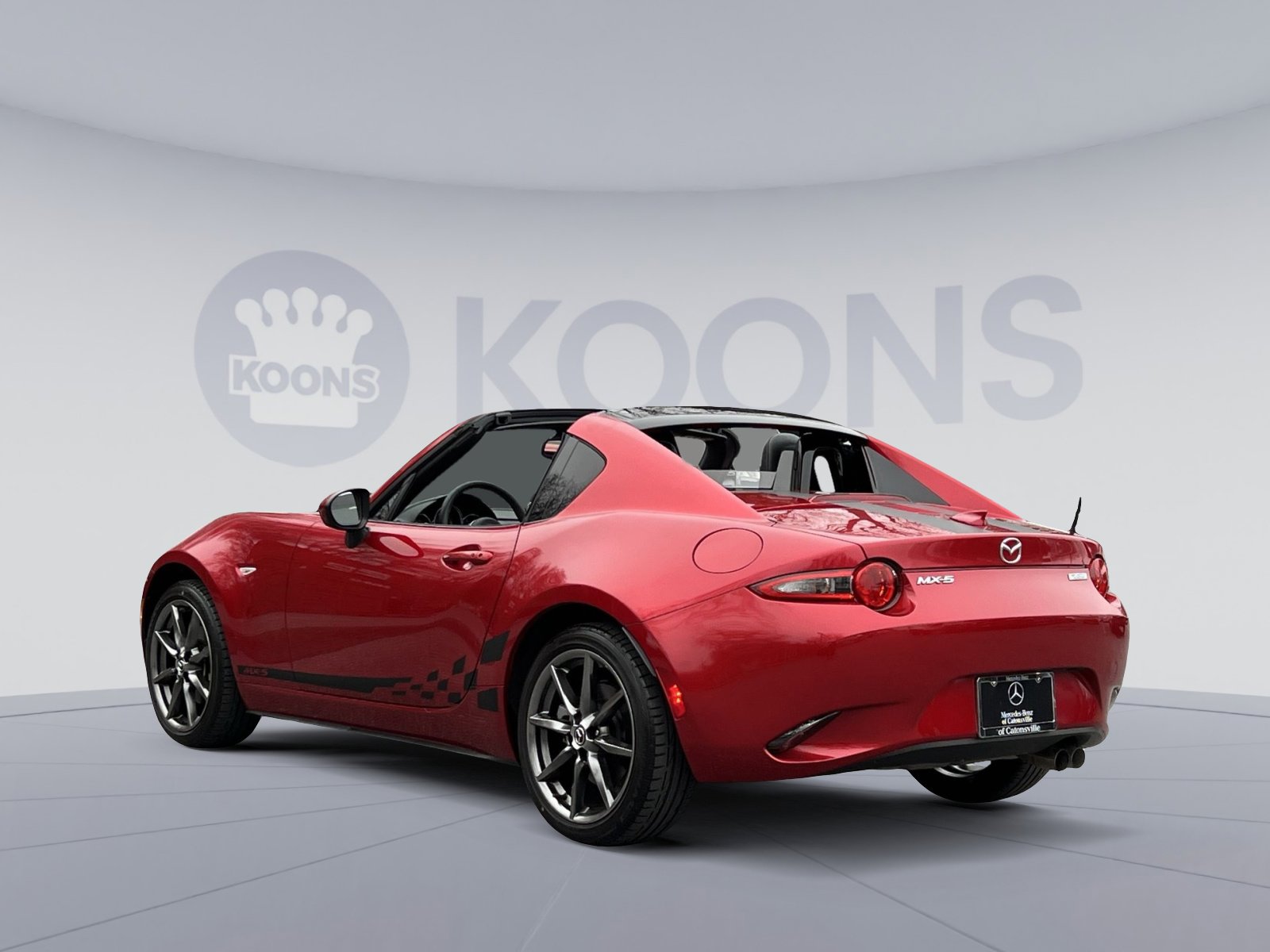 Used 2017 MAZDA MX-5 Miata RF Grand Touring image 4