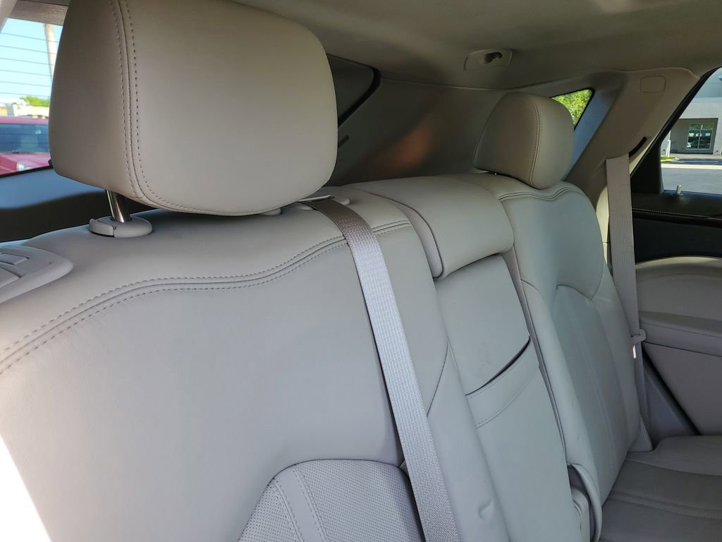Used 2012 Cadillac SRX Luxury FWD image 25