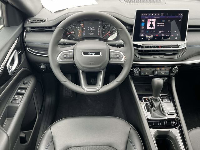 New 2026 Jeep Compass Latitude image 14