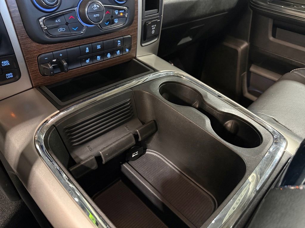 Used 2017 RAM 1500 Laramie image 32