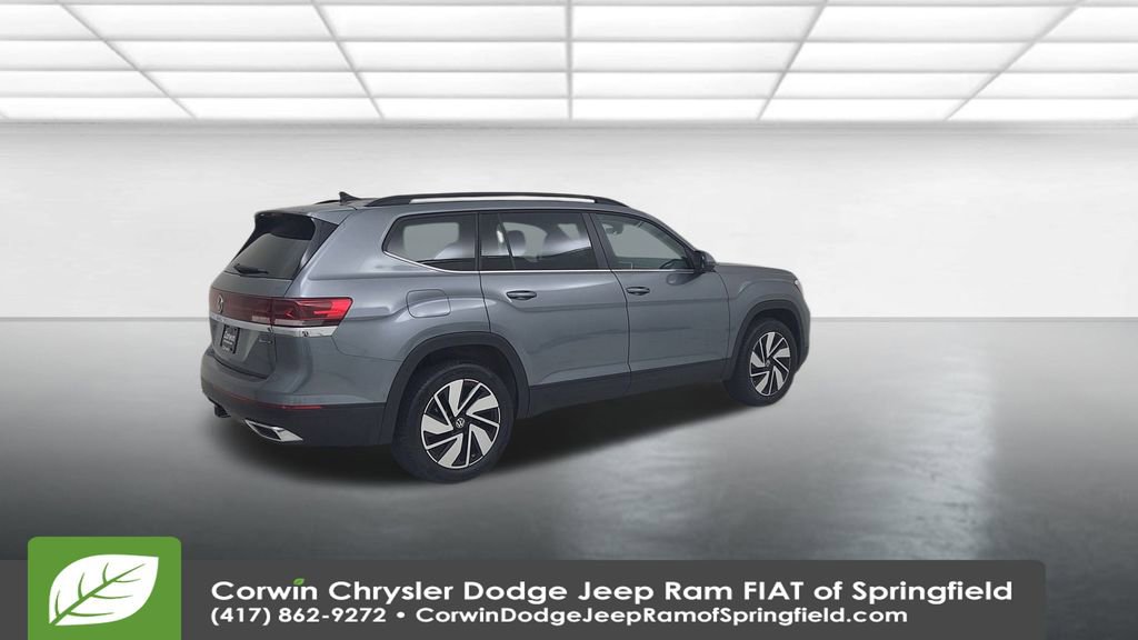 Used 2025 Volkswagen Atlas SE image 15