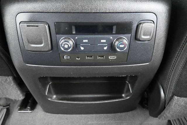 Used 2019 Chevrolet Suburban LT AWD/4WD image 12