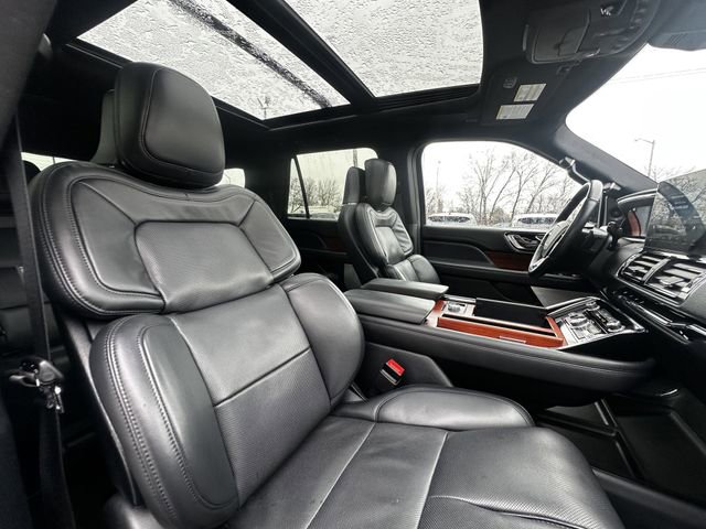 Used 2024 Lincoln Navigator Reserve image 34