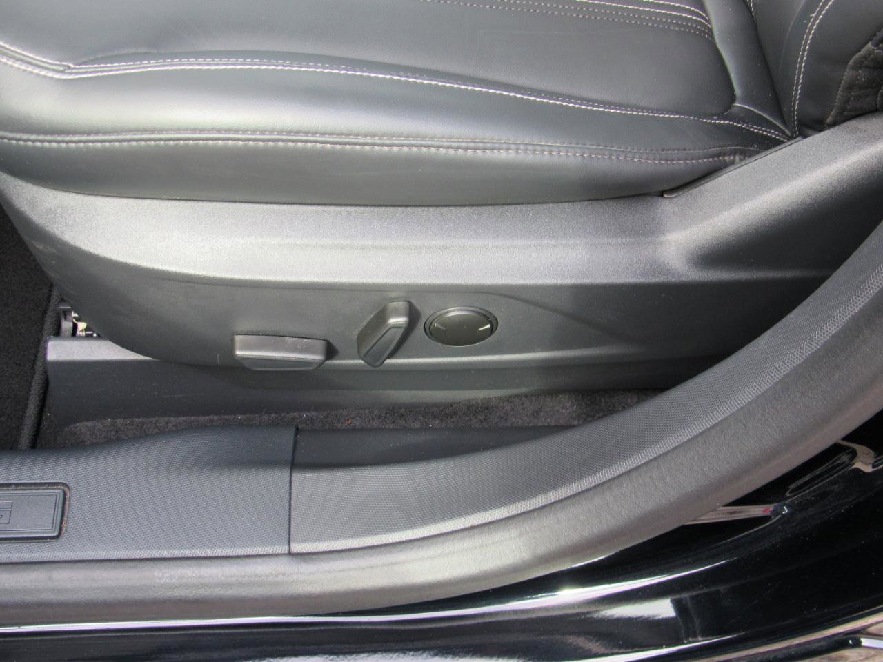 Used 2024 Ford Mustang Mach-E Select w/ Comfort Package Lite image 17