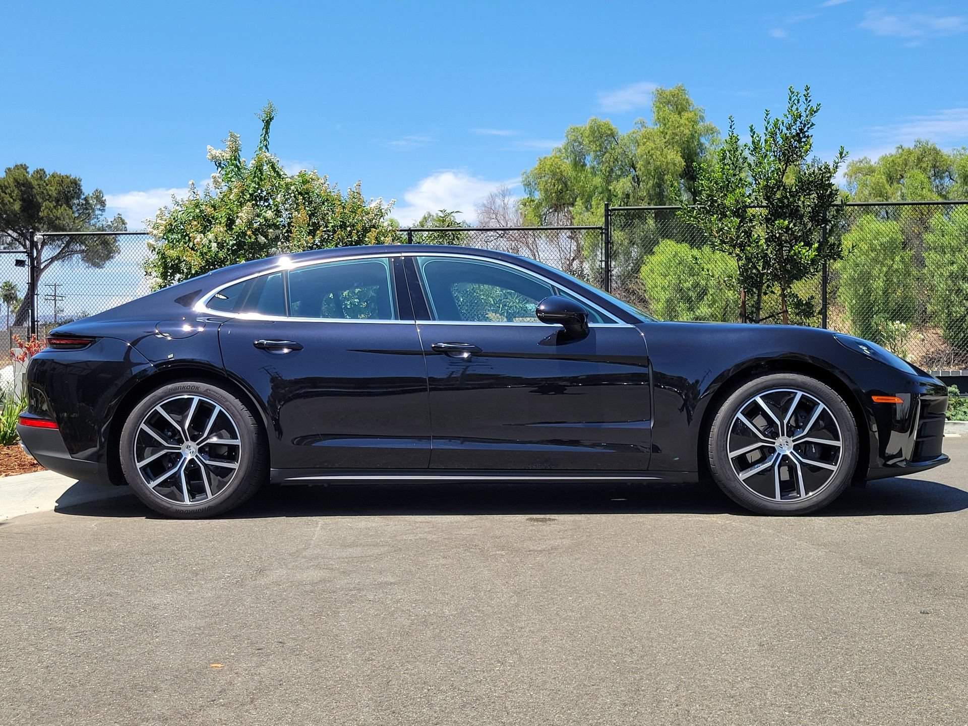 Used 2026 Porsche Panamera image 8