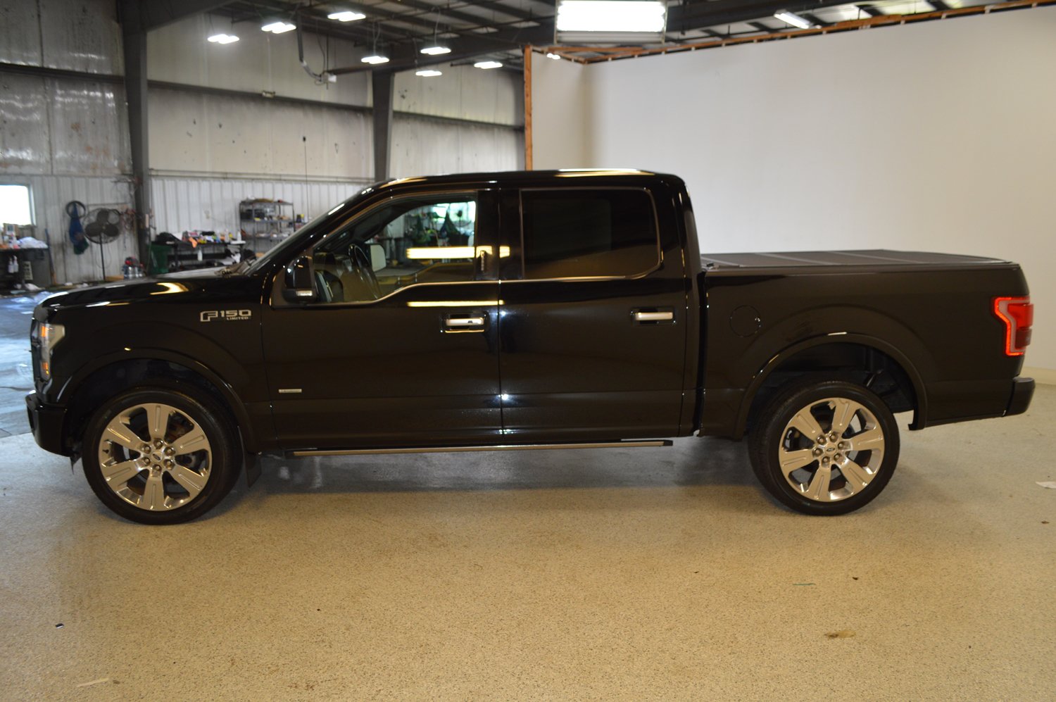 Used 2016 Ford F150 Limited w/ Trailer Tow Package AWD/4WD image 6