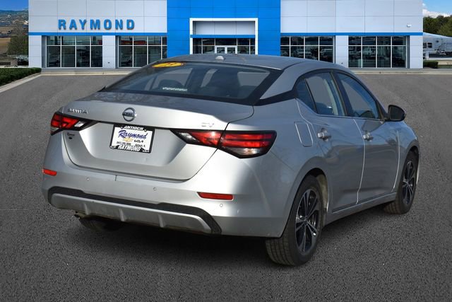 Used 2023 Nissan Sentra SV image 3