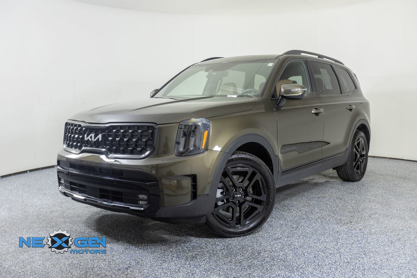 Used 2024 Kia Telluride SX Prestige X-Line image 3
