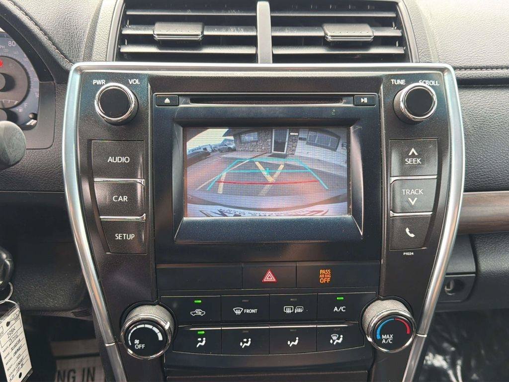 Used 2016 Toyota Camry LE FWD image 21