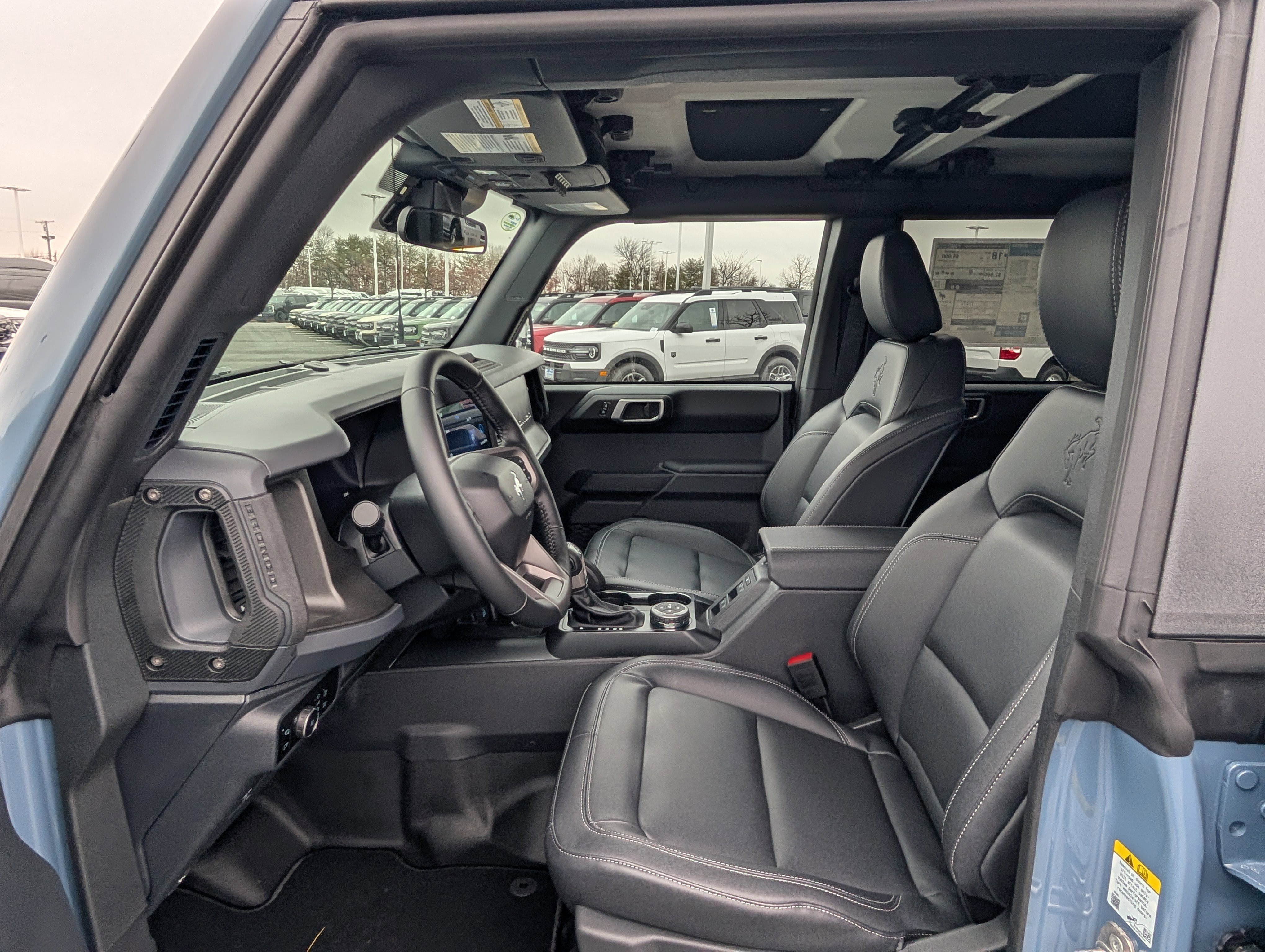 New 2025 Ford Bronco Badlands image 11