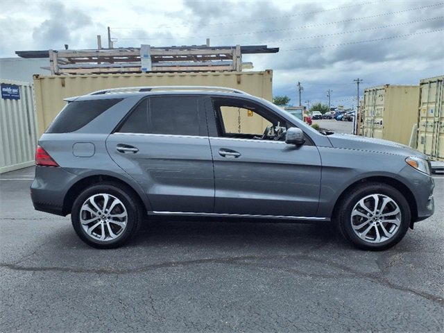 Used 2019 Mercedes-Benz GLE 400 4MATIC image 7