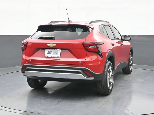 New 2026 Chevrolet Trax LT w/ Sunroof Package FWD image 9