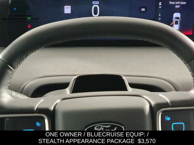 Used 2025 Ford Expedition Max Platinum w/ Stealth Appearance Package image 30