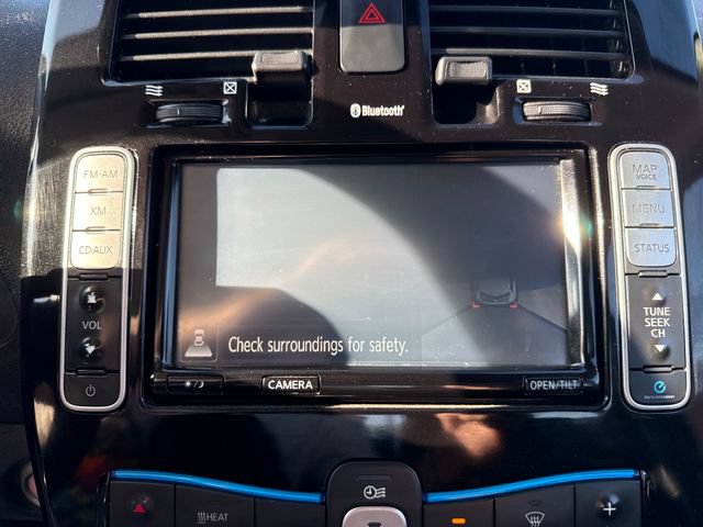 Used 2014 Nissan Leaf SL w/ Premium Package FWD image 23