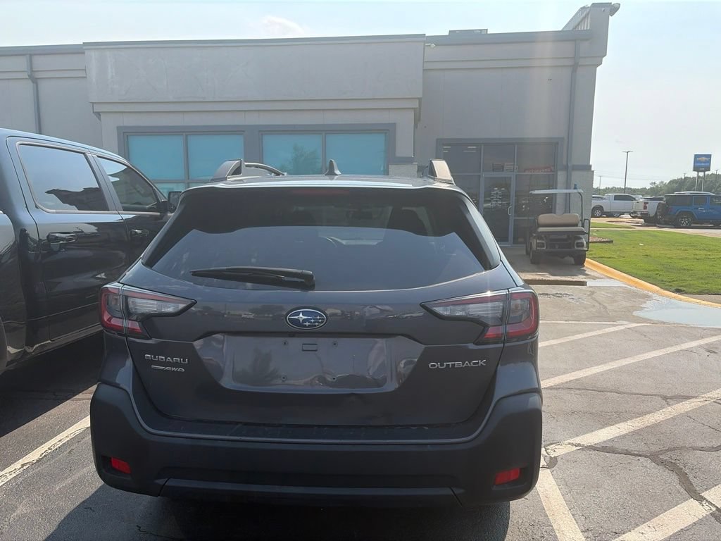 Used 2024 Subaru Outback Premium AWD/4WD image 7