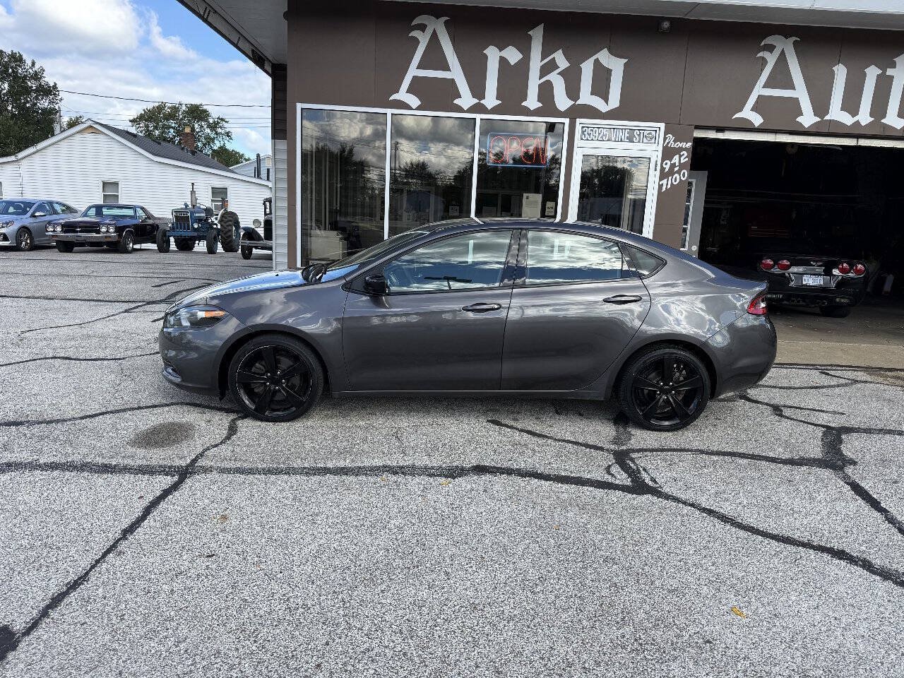 Used 2015 Dodge Dart SXT FWD image 6