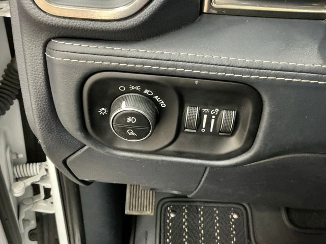 Used 2022 RAM 3500 Limited image 24