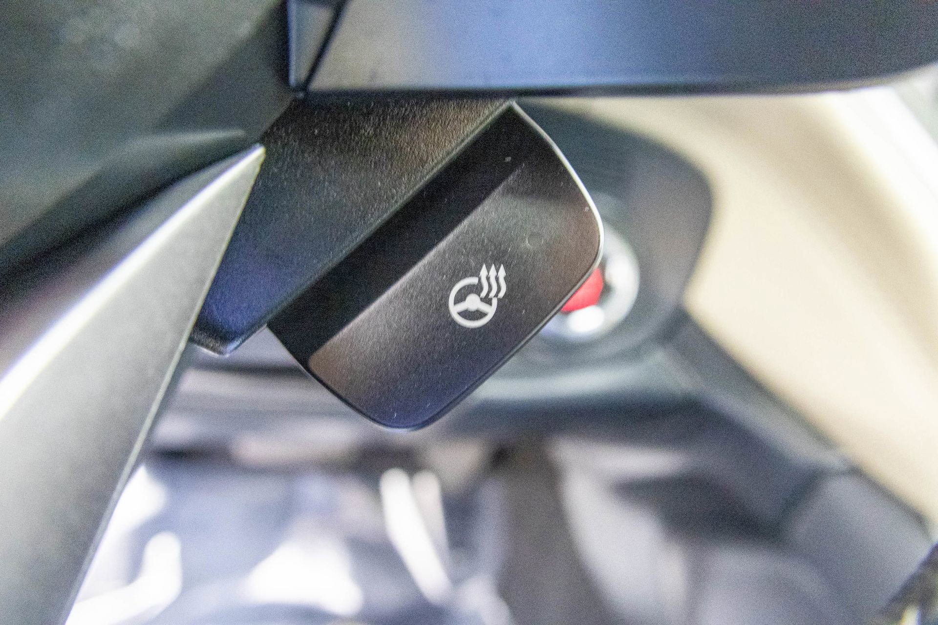 Used 2025 Subaru Outback Limited image 32