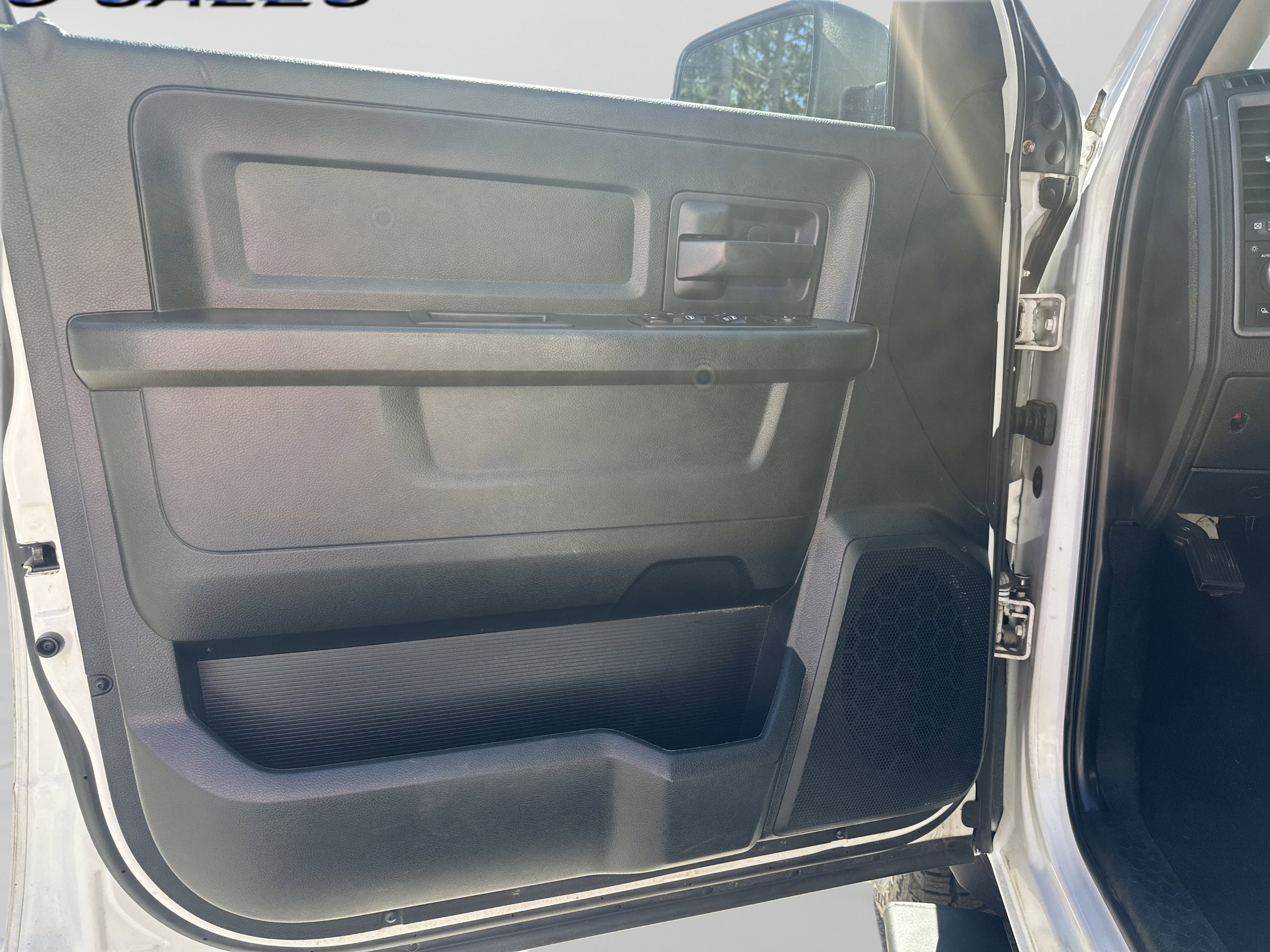 Used 2018 RAM 1500 Express image 13