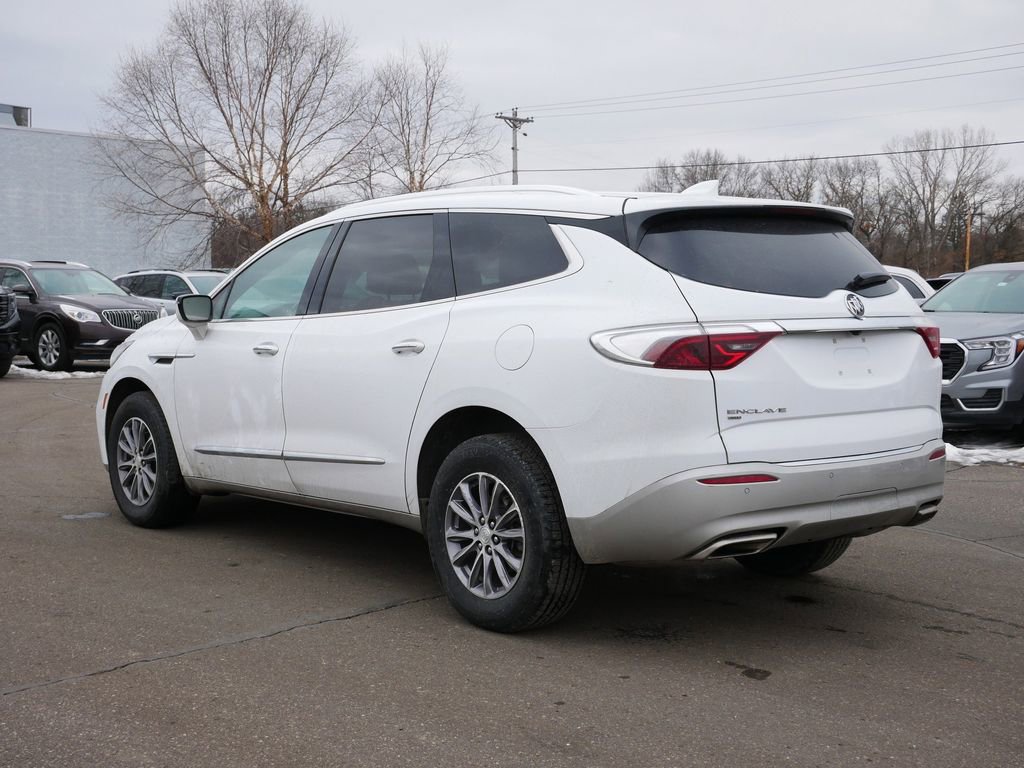 Used 2022 Buick Enclave Essence AWD/4WD image 8