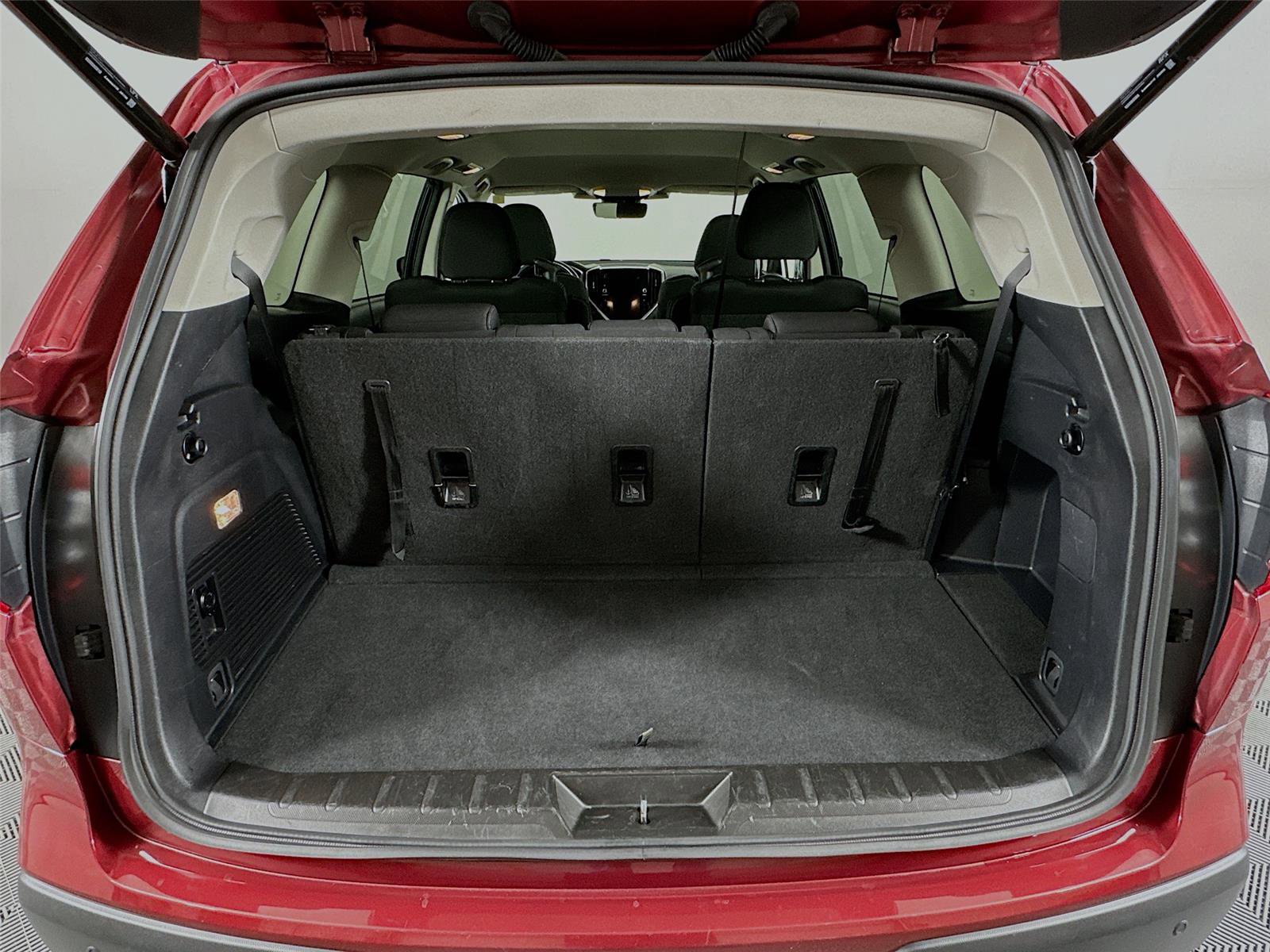Used 2024 Subaru Ascent Premium w/ Convenience Package image 25