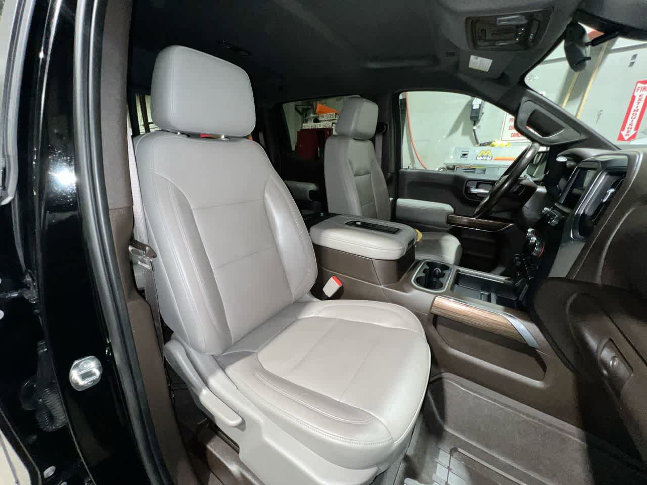 Used 2019 Chevrolet Silverado 1500 LT Trail Boss image 28