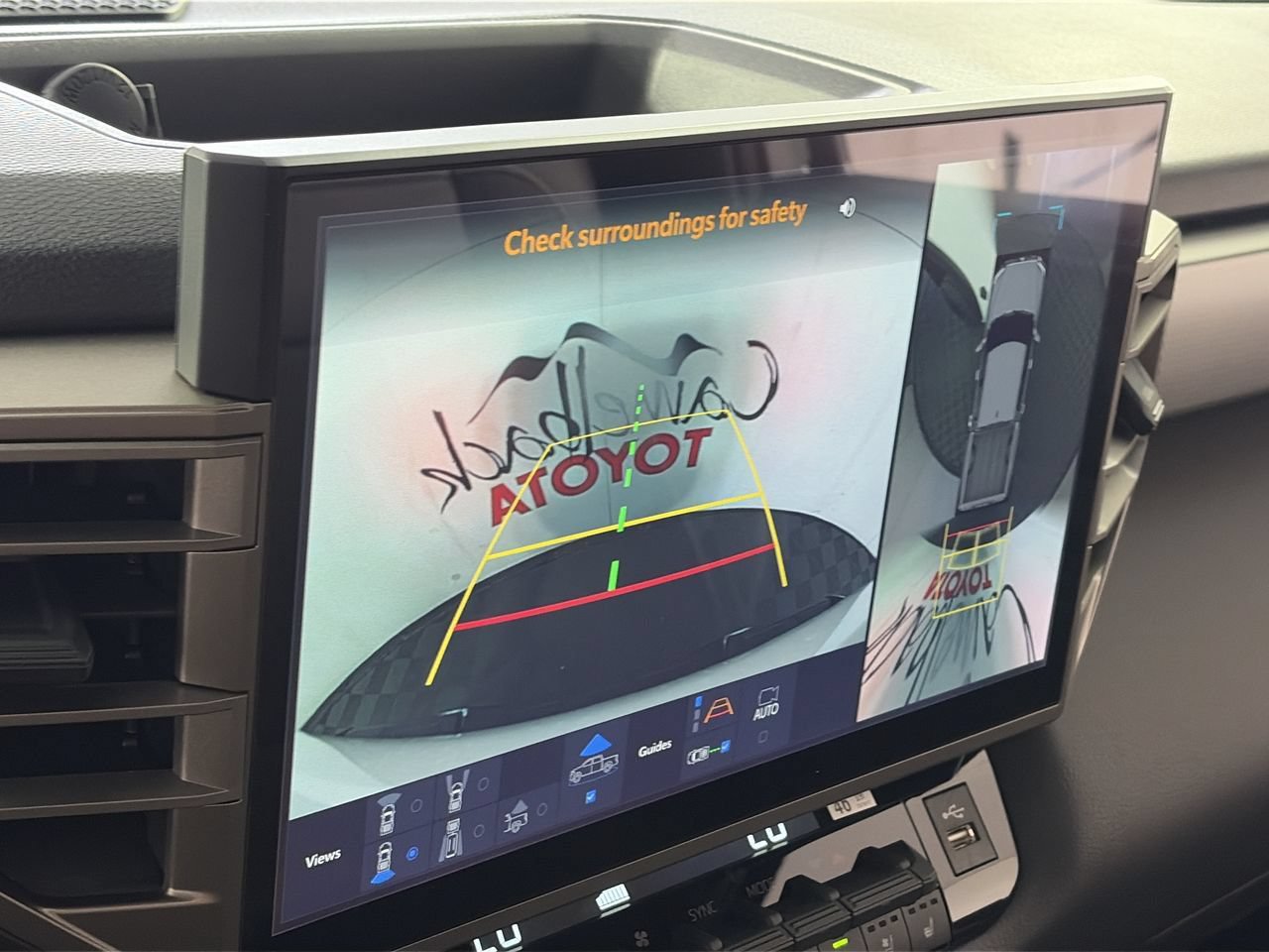 New 2026 Toyota Tundra Limited AWD/4WD image 16