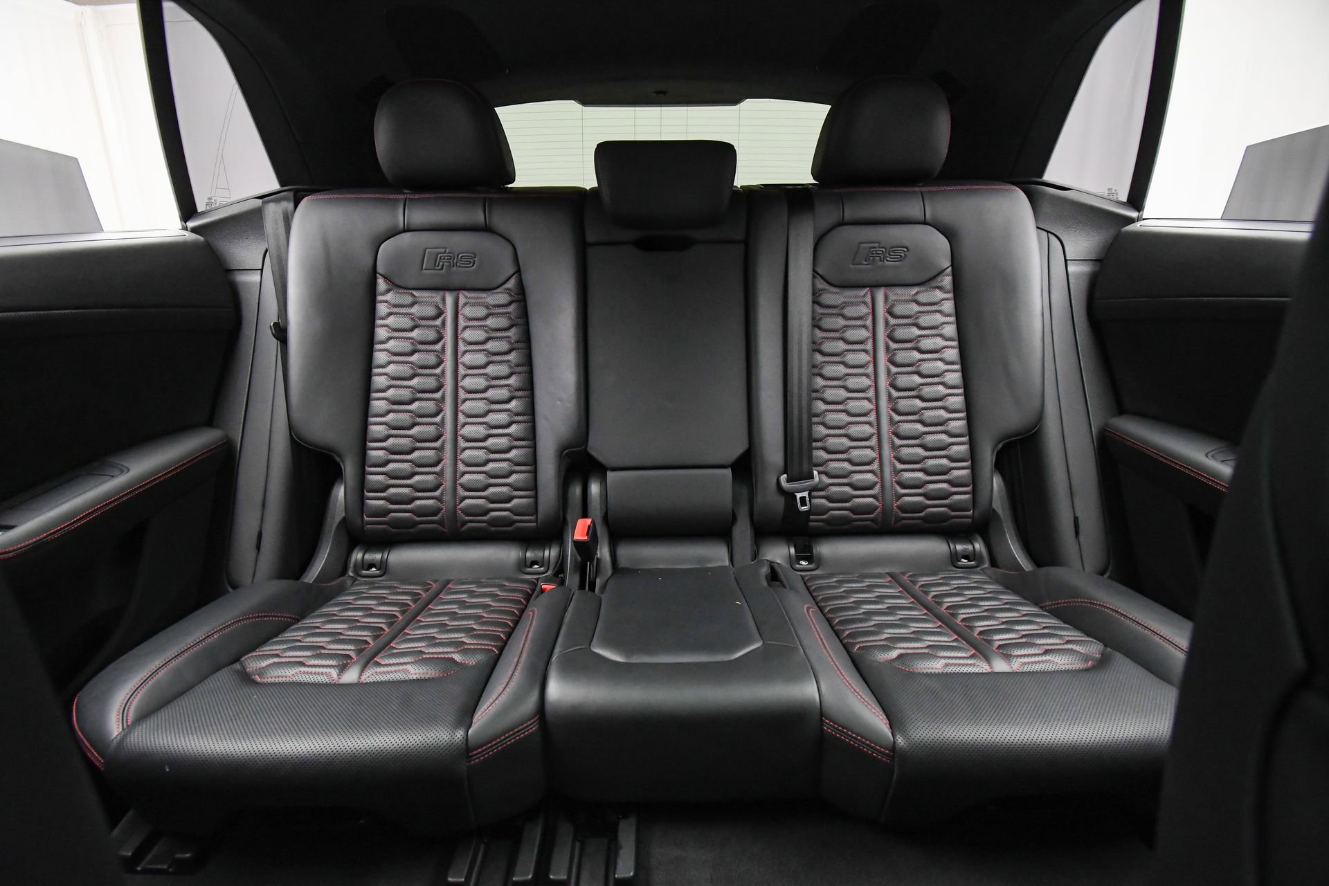 Used 2021 Audi RS Q8 4.0T w/ Black Optic Package image 18