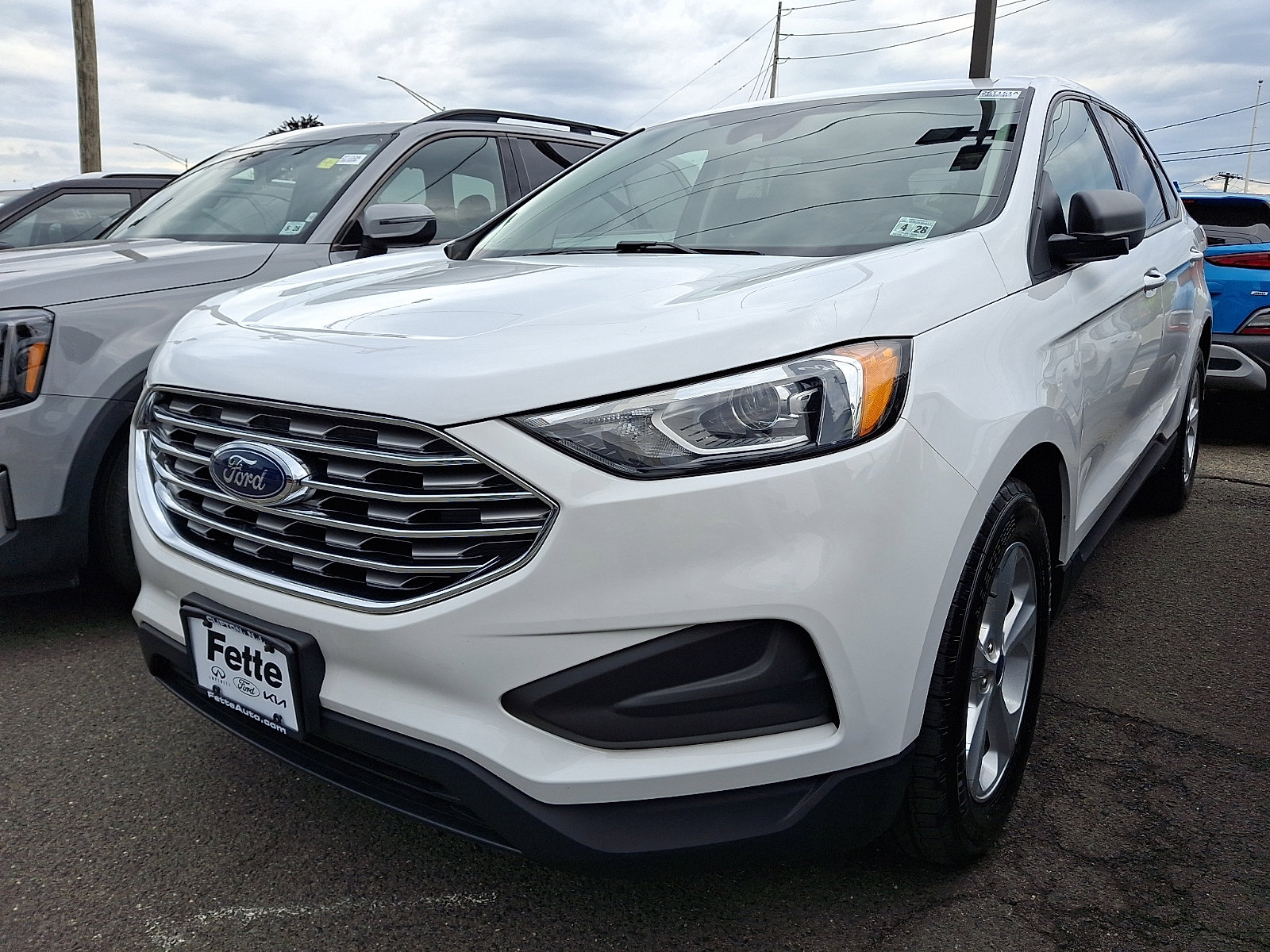 Used 2022 Ford Edge SE