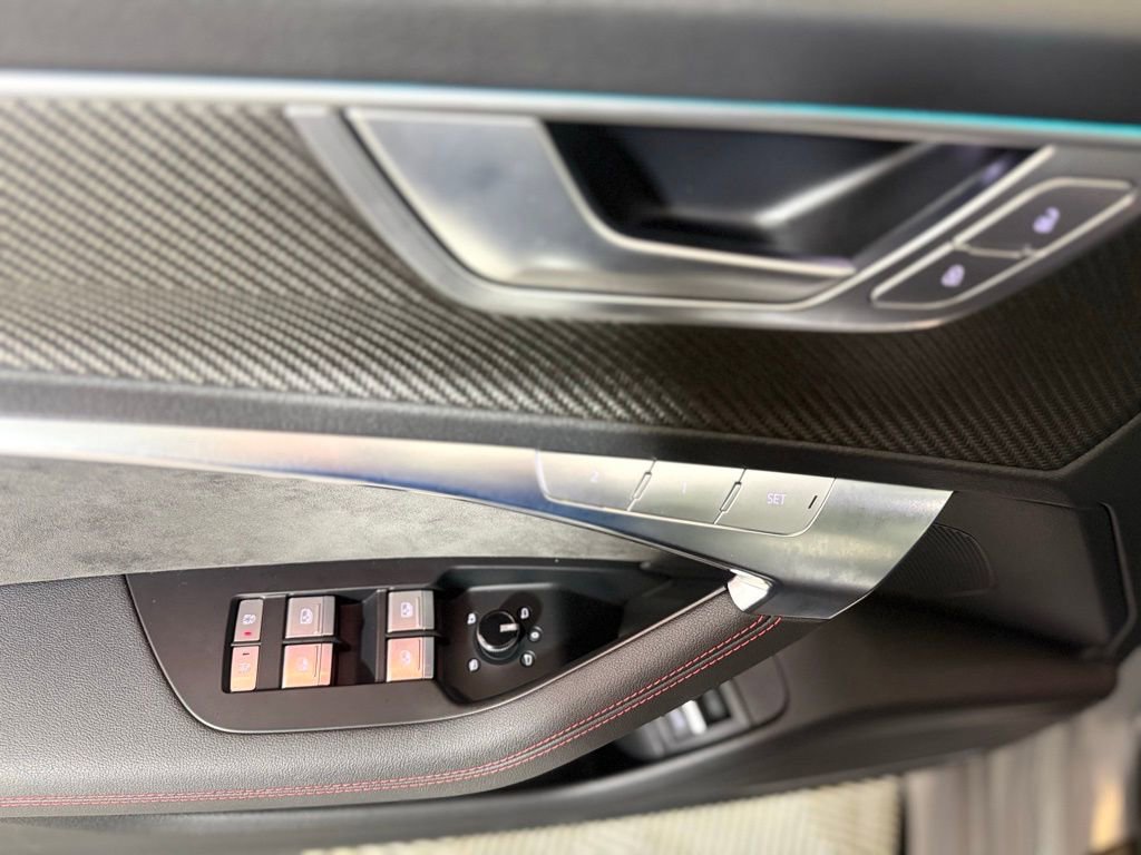 Used 2021 Audi RS 6 image 17