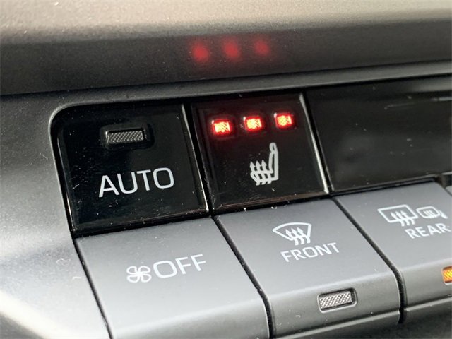 Certified 2025 Toyota Camry XLE image 28