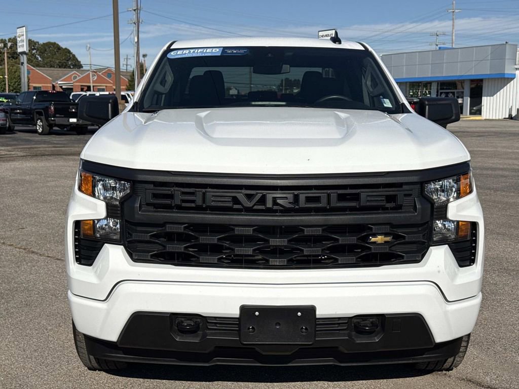Used 2025 Chevrolet Silverado 1500 Custom image 2
