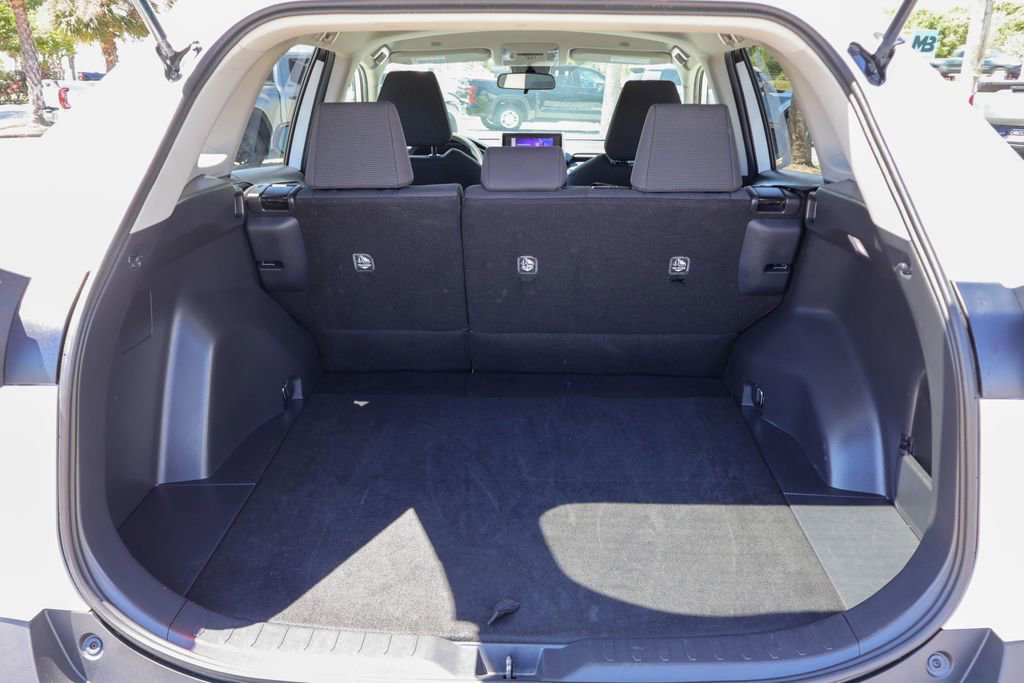 Used 2024 Toyota RAV4 LE image 25