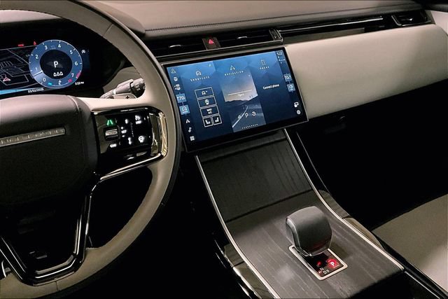 Certified 2026 Land Rover Range Rover Velar Dynamic SE AWD/4WD image 5