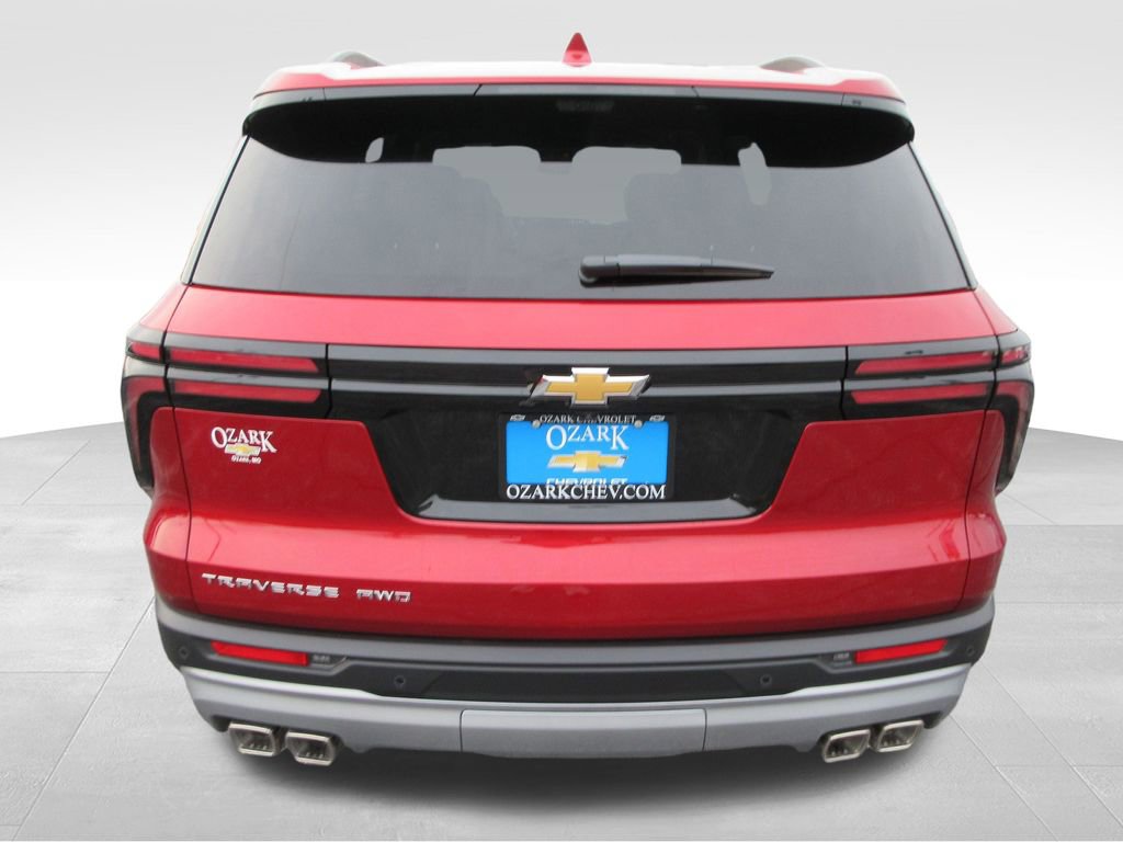 New 2026 Chevrolet Traverse LT w/ Sun and Wheel Package image 4