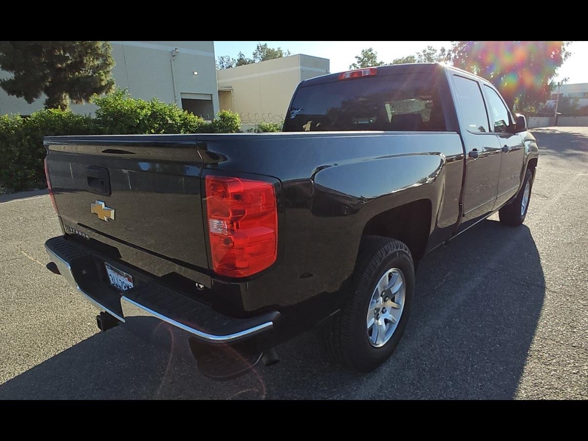 Used 2018 Chevrolet Silverado 1500 LT w/ All Star Edition RWD image 12